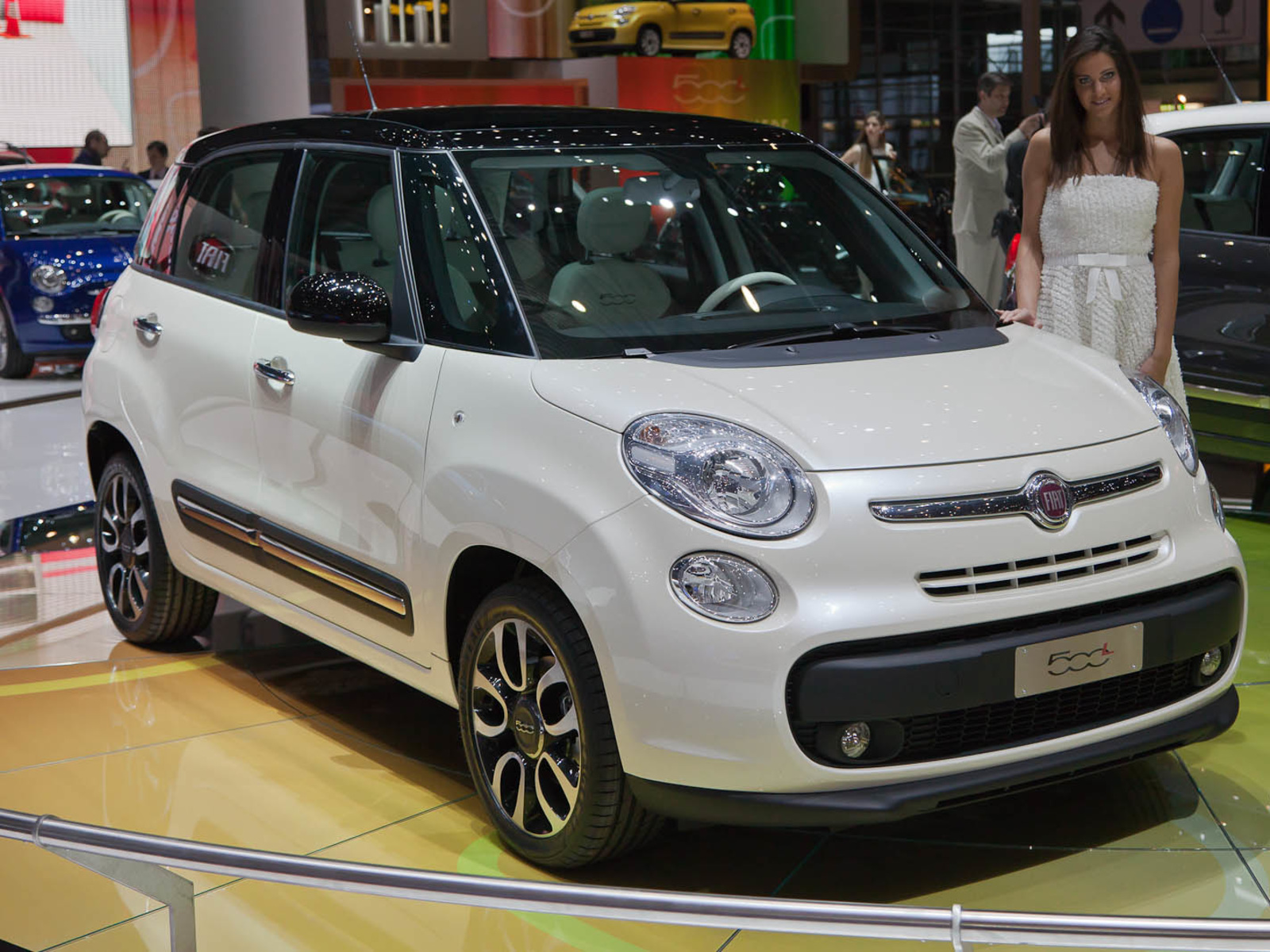 Tutti I Dettagli Della Fiat 500l
