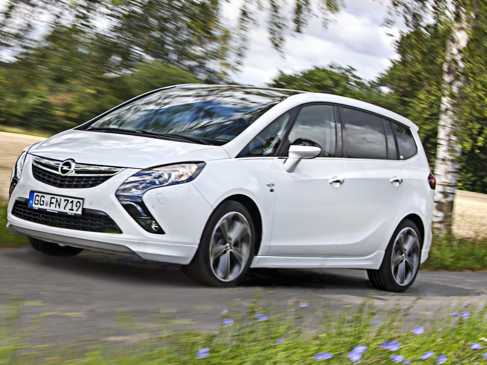 Anche A Gpl La Opel Zafira Tourer