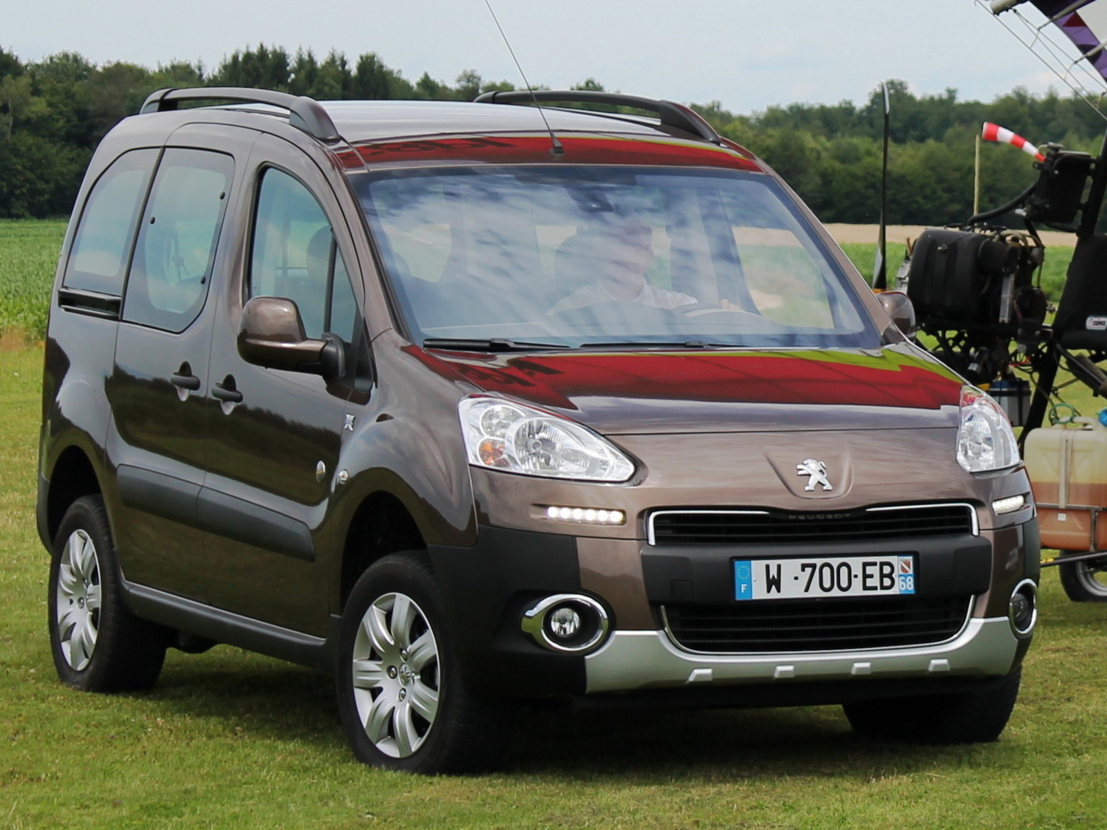 La Peugeot Partner Tepee Anche A Trazione Integrale
