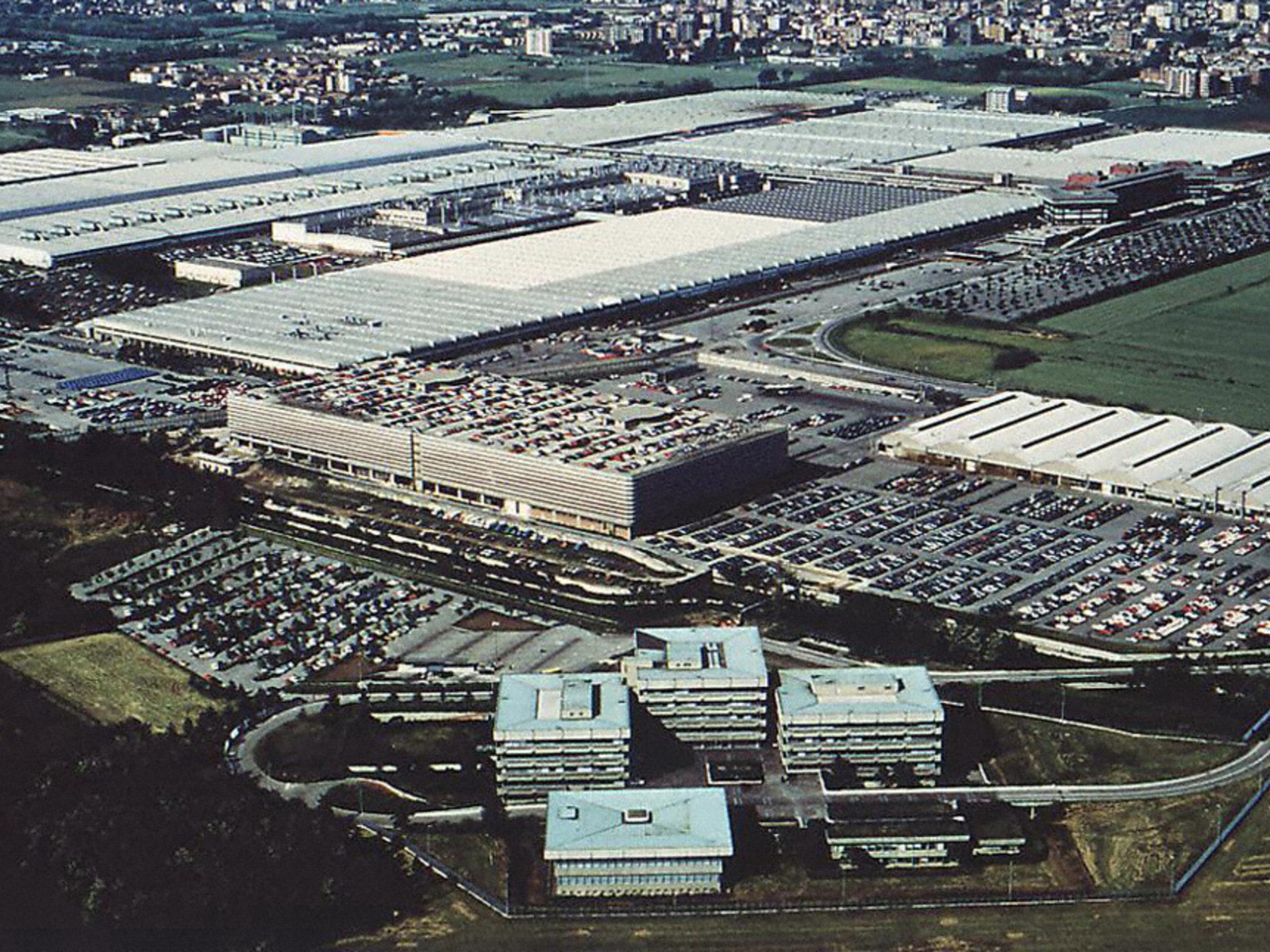 L Ex Alfa Romeo Di Arese Diventera Centro Commerciale