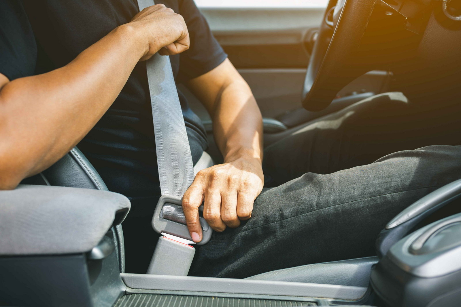 Cinture di sicurezza in auto: le regole 