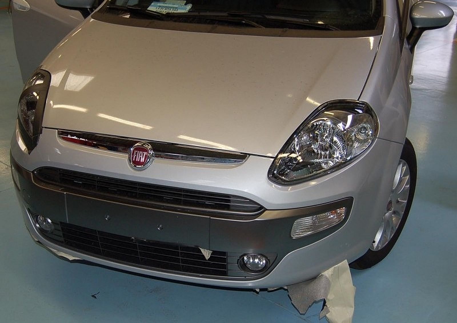 FIAT PUNTO EVO dal 2009 al 2012 Frontale anteriore