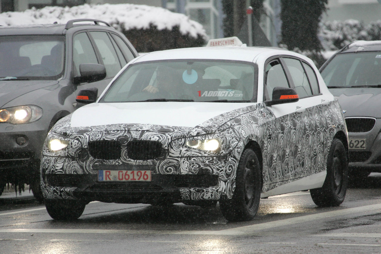 BMW Serie 1: cadono le camuffature 