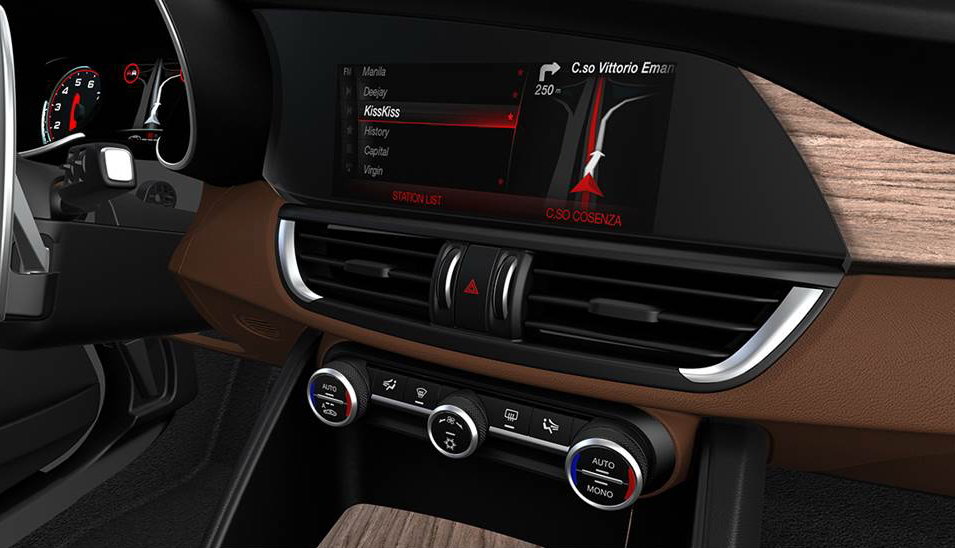 Foto Alfa Romeo Giulia Gli Interni