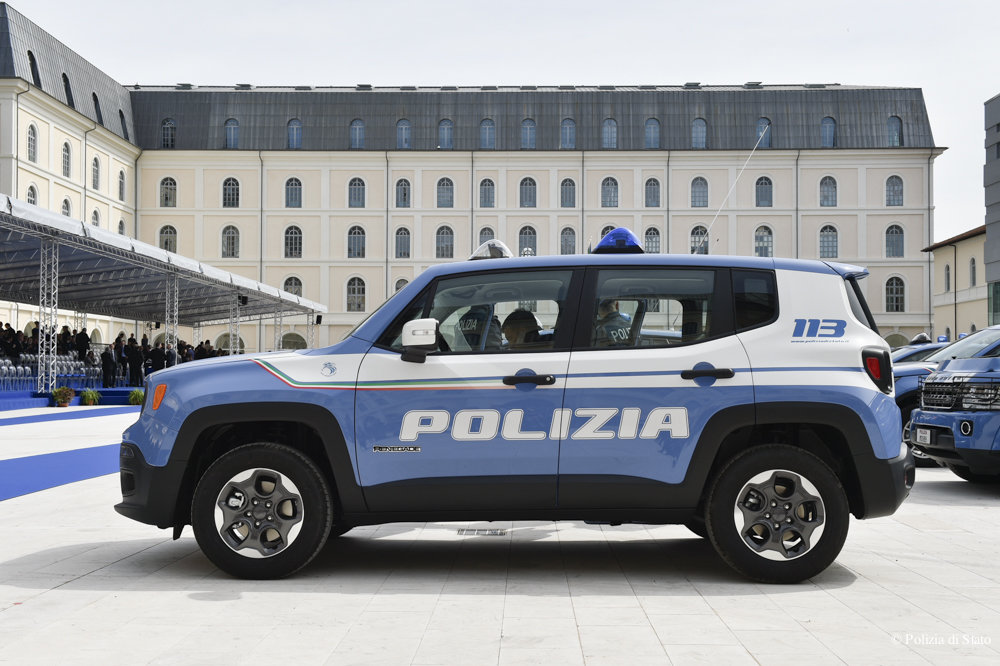 Foto Due Nuove Auto Per La Polizia Di Stato