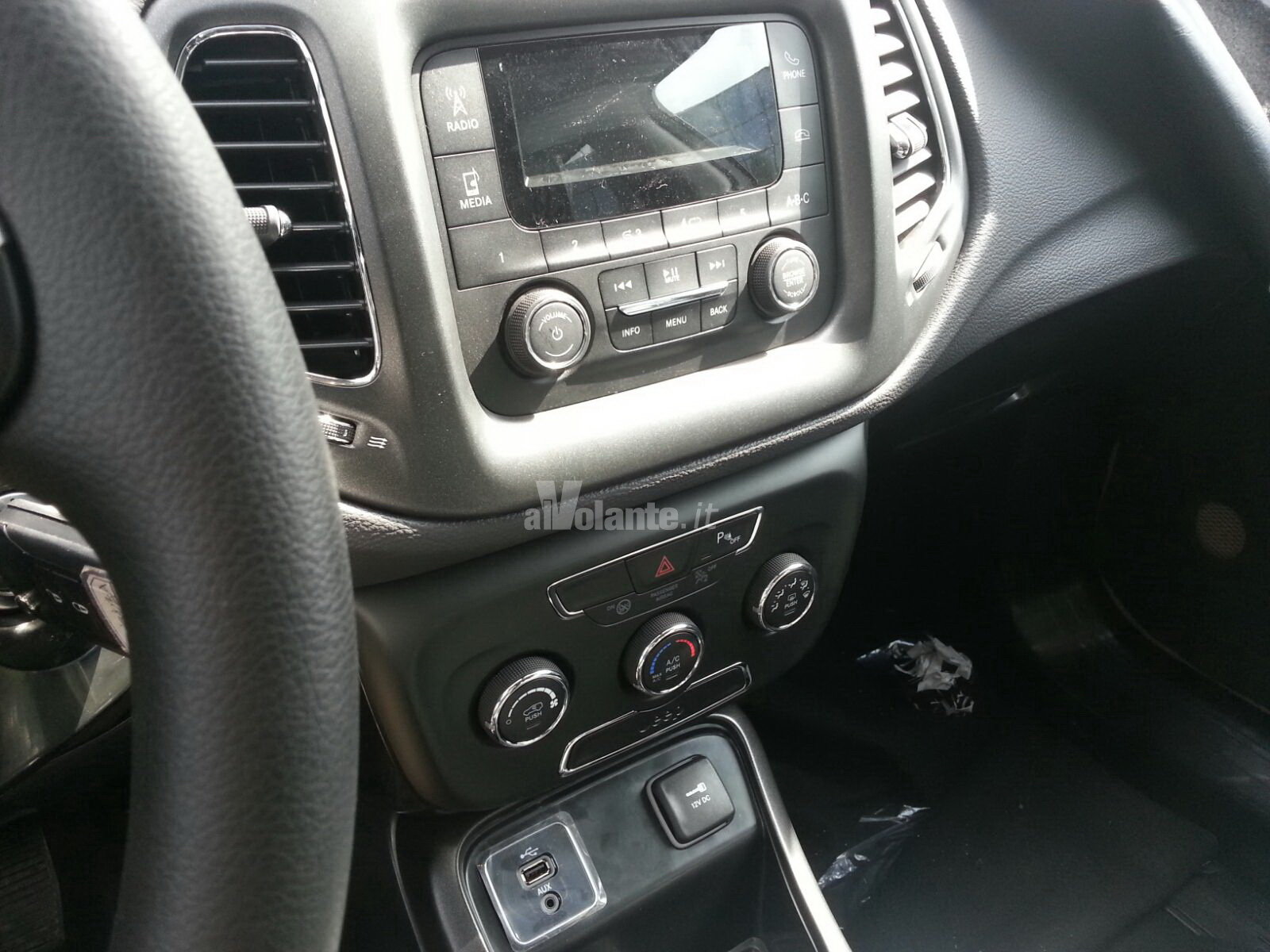 Foto Jeep Compass 2017 Le Foto Spia Degli Interni