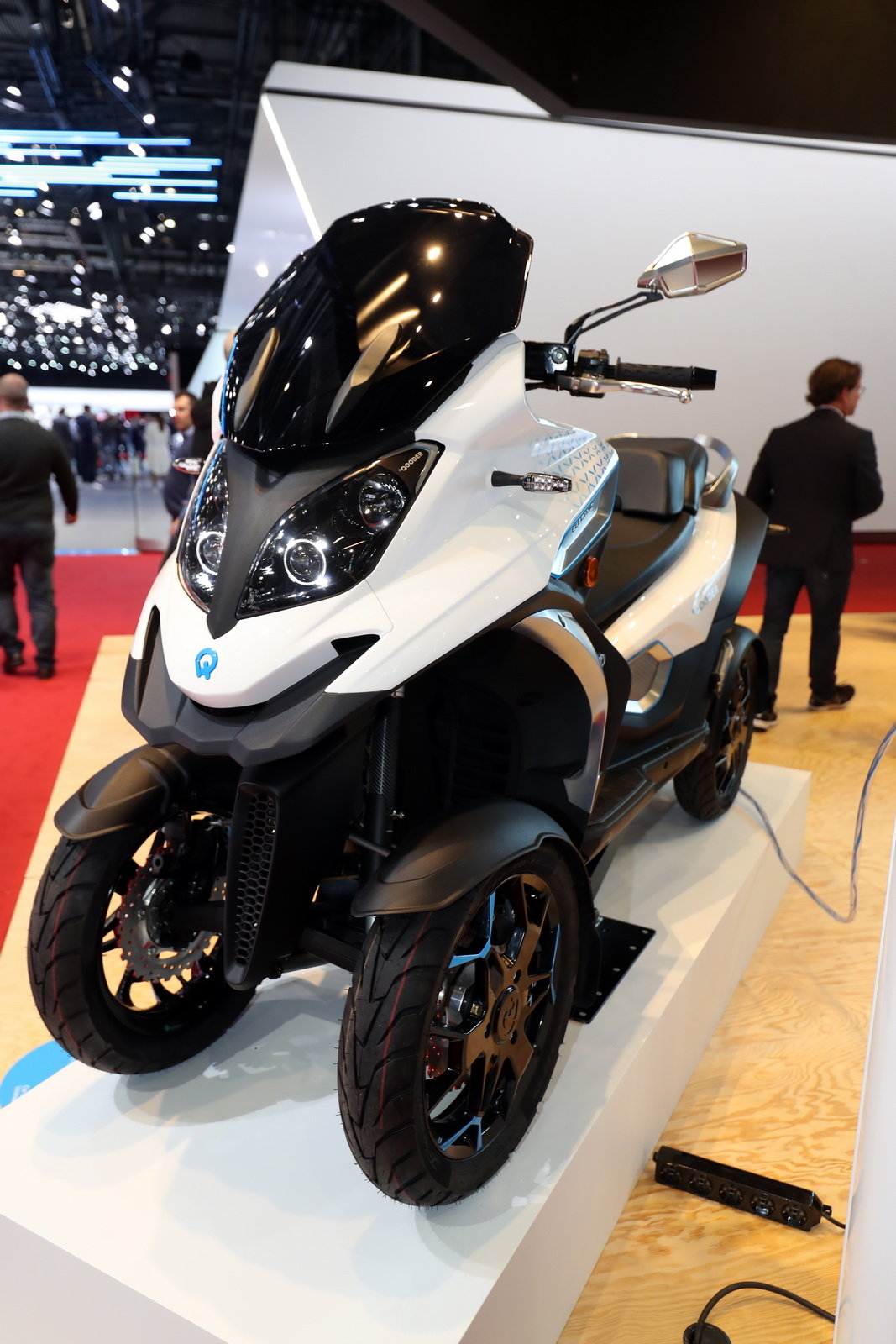 Qooder Il Nuovo Scooter A 4 Ruote Di Quadro Arriva Nelle Concessionarie Dueruote