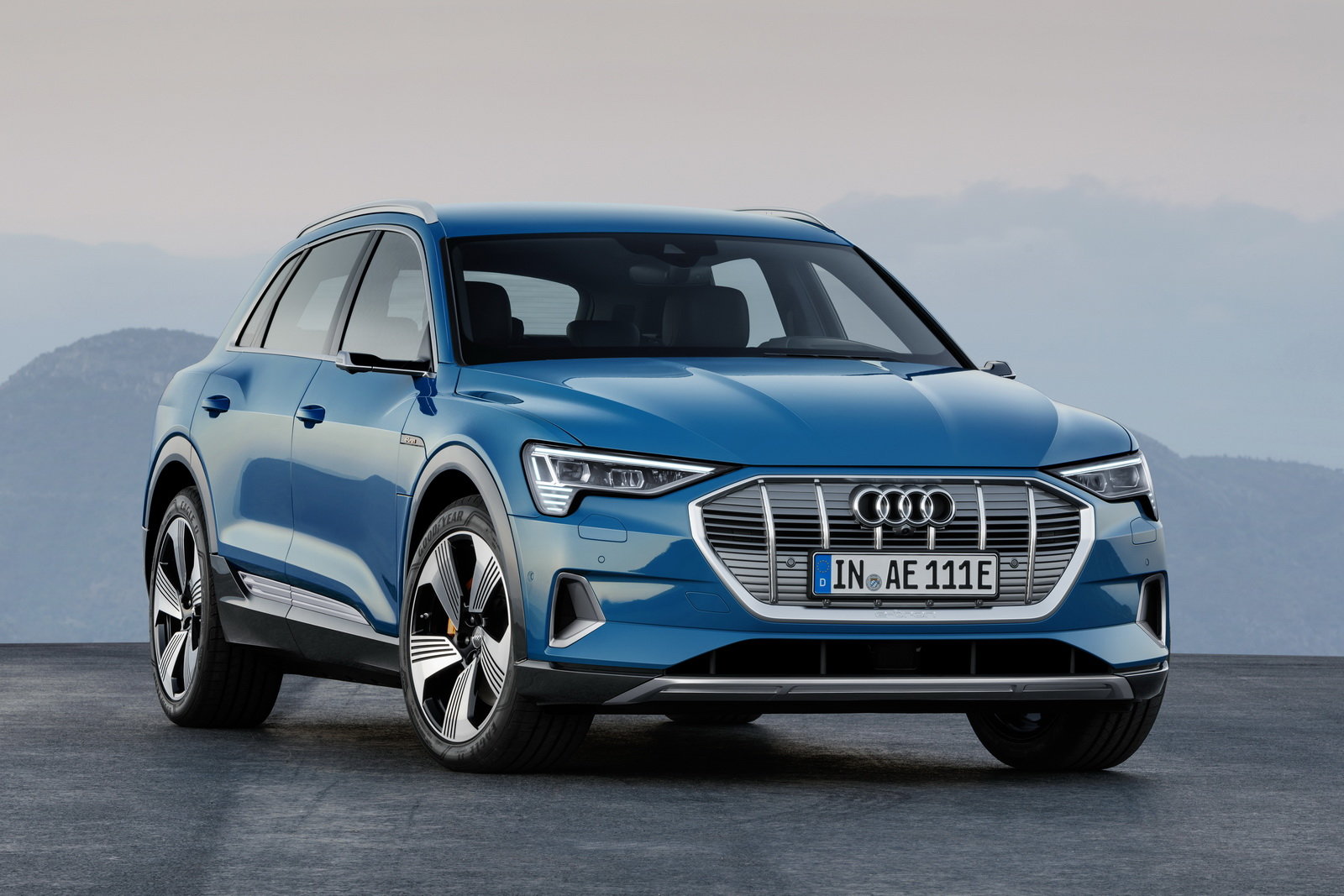 Ecco La E Tron La Prima Elettrica Dell Audi