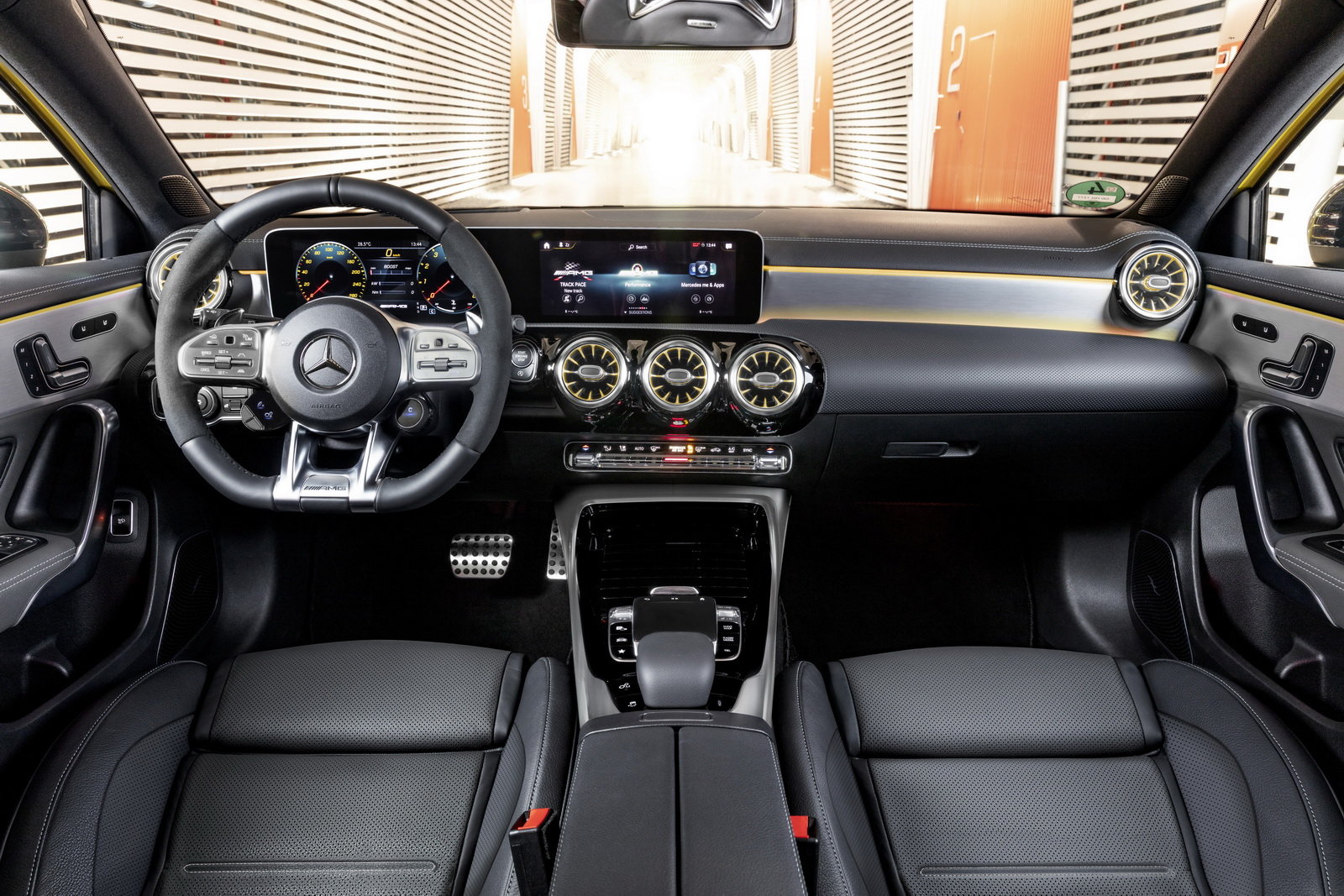 Mercedes Amg A 35 La Versione Che Non C Era