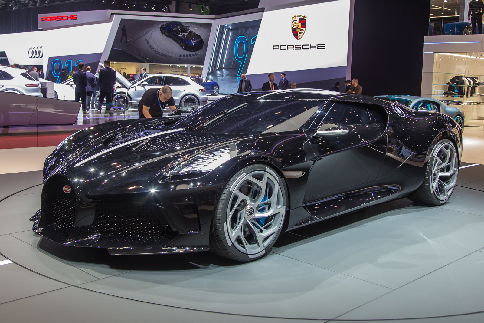 Bugatti la voiture noire характеристики
