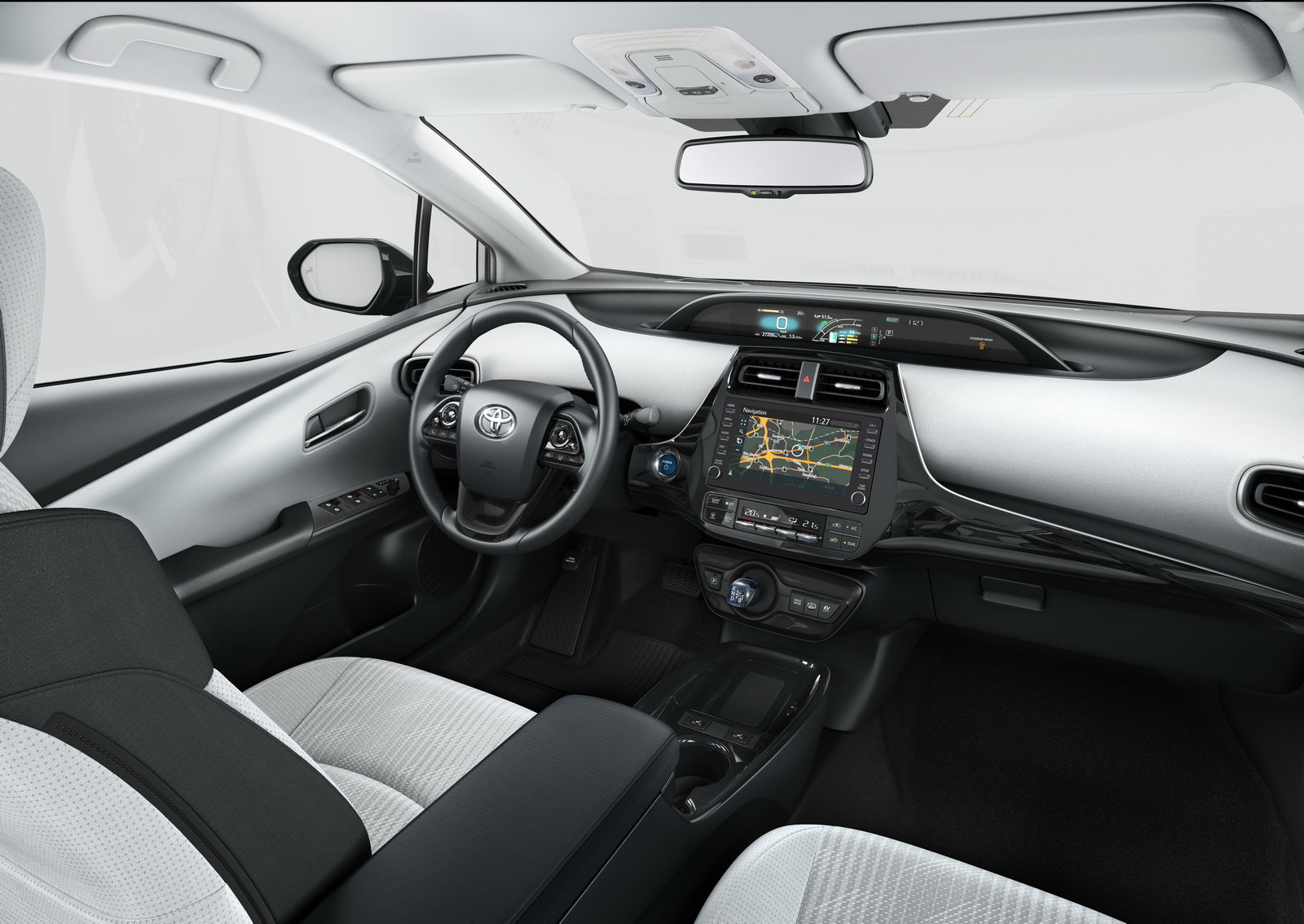 Toyota Prius Plug-In Hybrid: Ora Anche Per Cinque