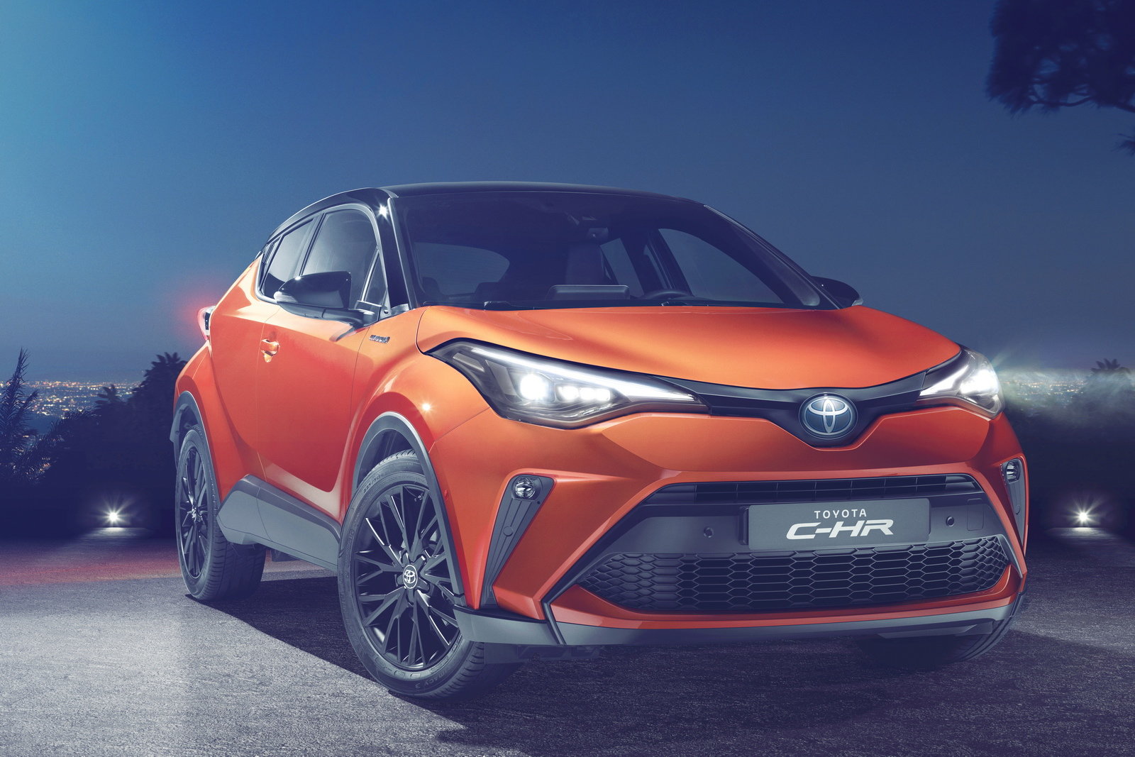 Toyota C-HR: è tempo di restyling 