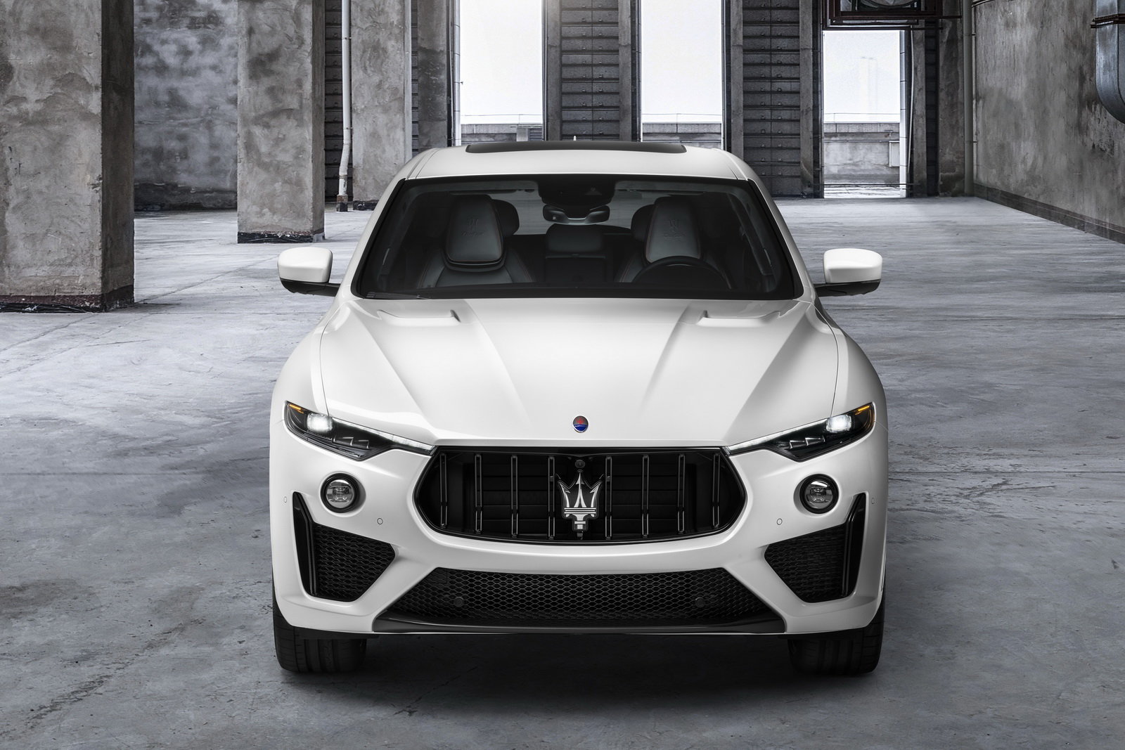 Maserati Levante dal 2025 solo elettrica alVolante.it