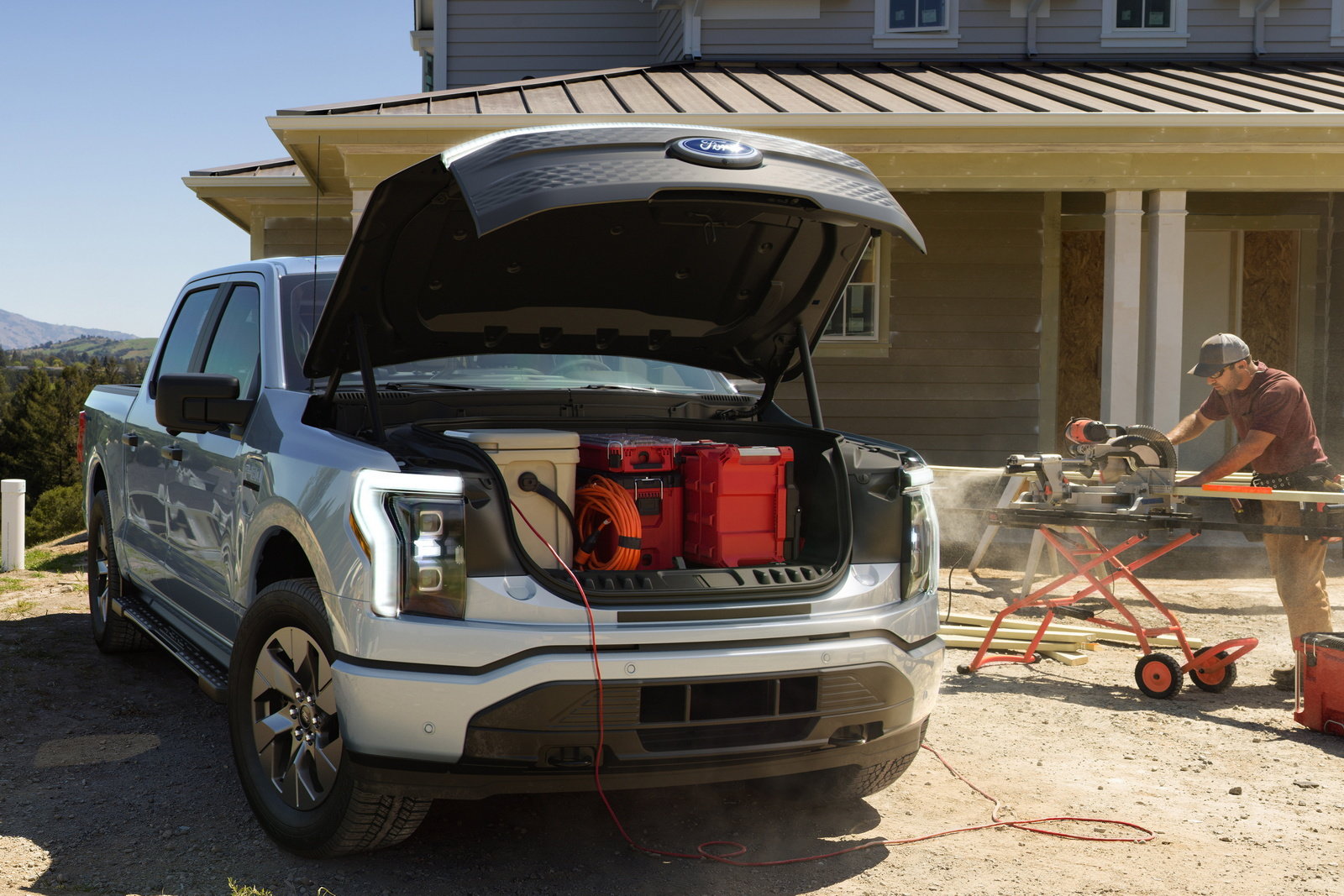 Ford F 150 la versione elettrica si chiama Lightning alVolante