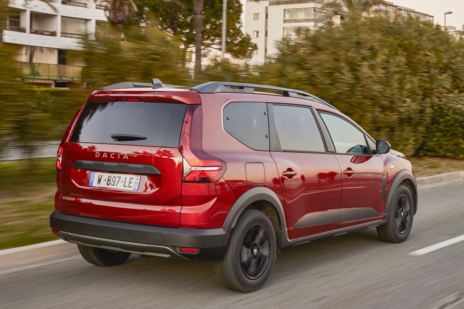 Foto - La Dacia Jogger arriva nelle concessionarie 