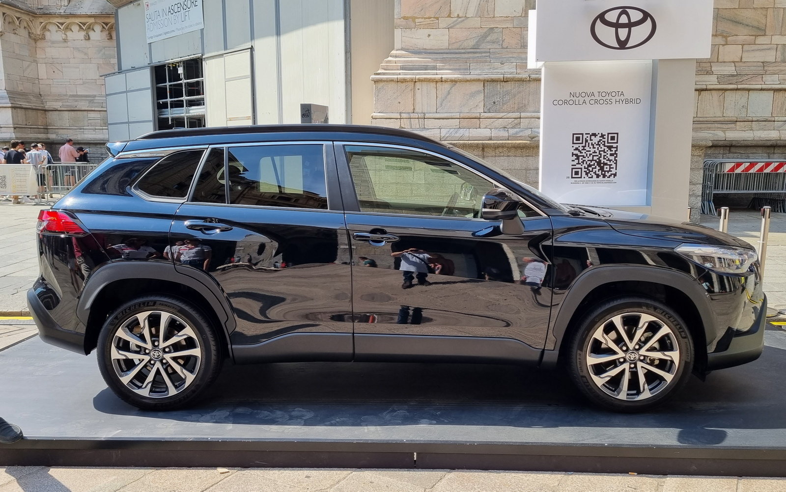 toyota-corolla-cross-mimo_1.jpg