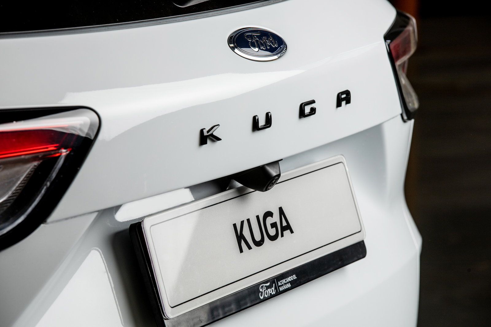 Per la Ford Kuga c'è il Black Package 