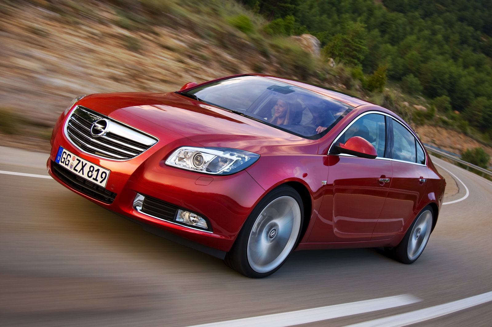 Opel Insignia Prova, Scheda Tecnica, Opinioni E Dimensioni 2.8 Turbo Opc Adaptive 4X4
