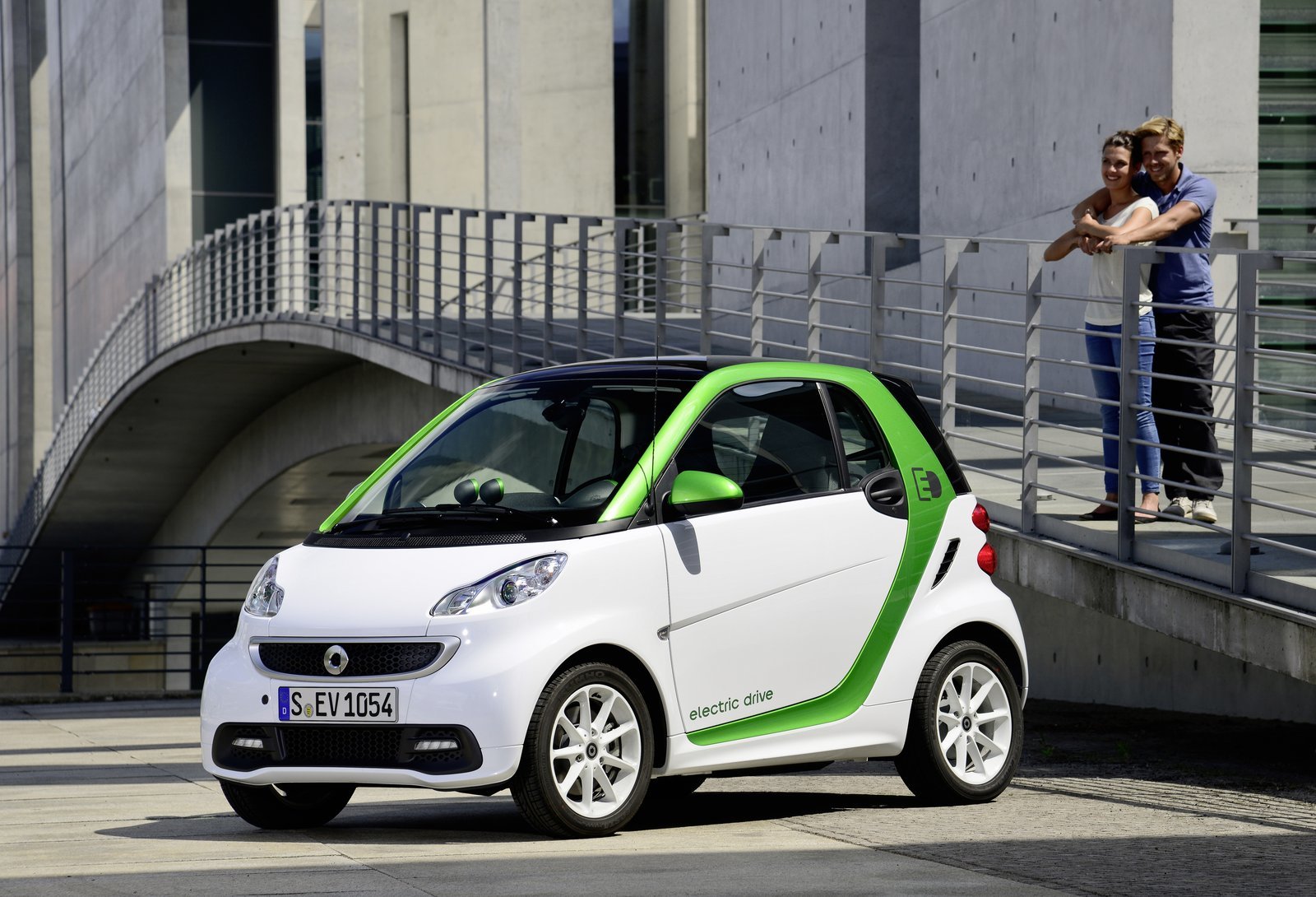 Smart fortwo coupé prova, scheda tecnica, opinioni e dimensioni 55 kW  electric drive 