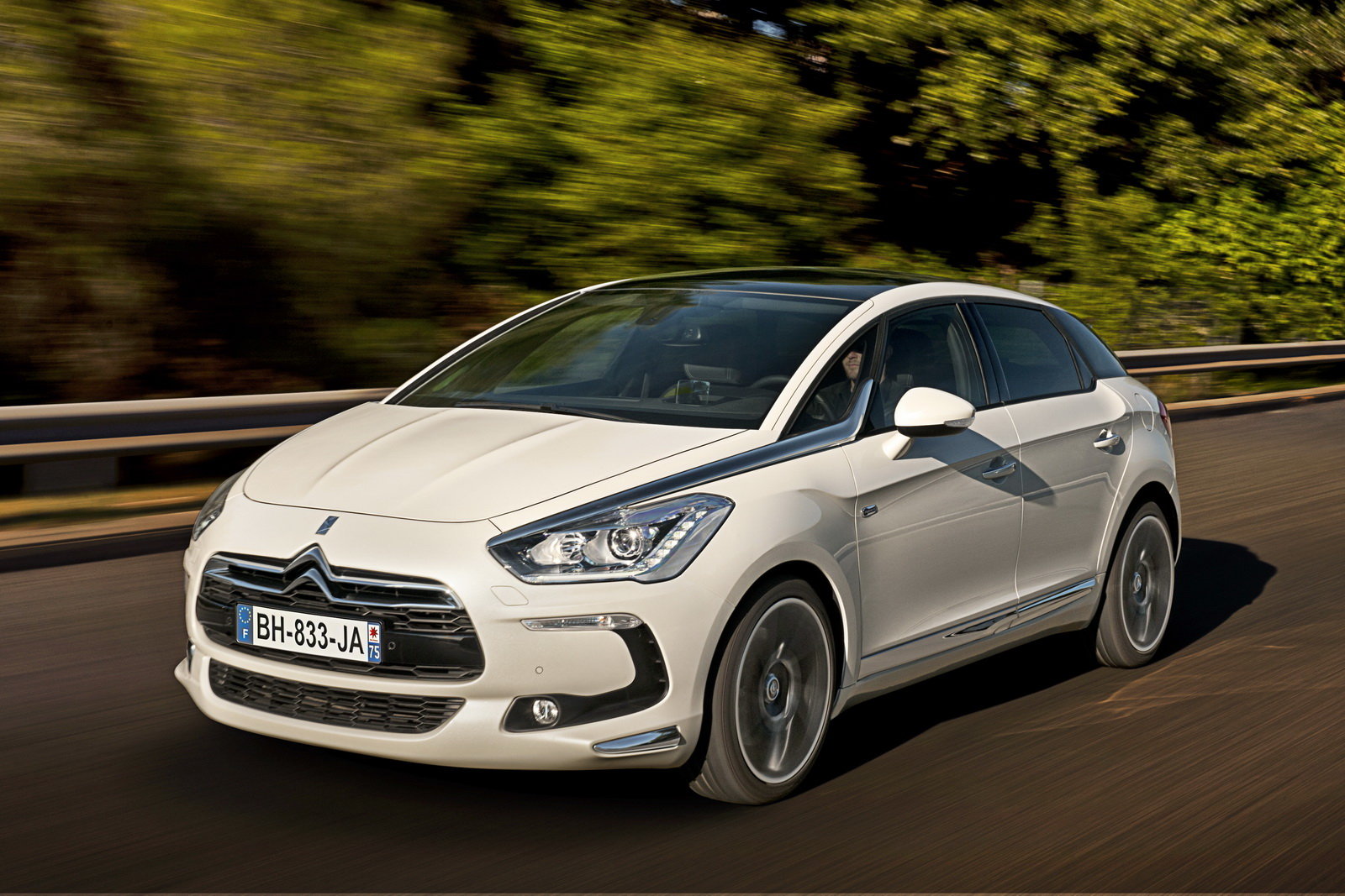 Citroën Ds5 Prova, Scheda Tecnica, Opinioni E Dimensioni 2.0 Bluehdi 180 Cv So Chic Automatica