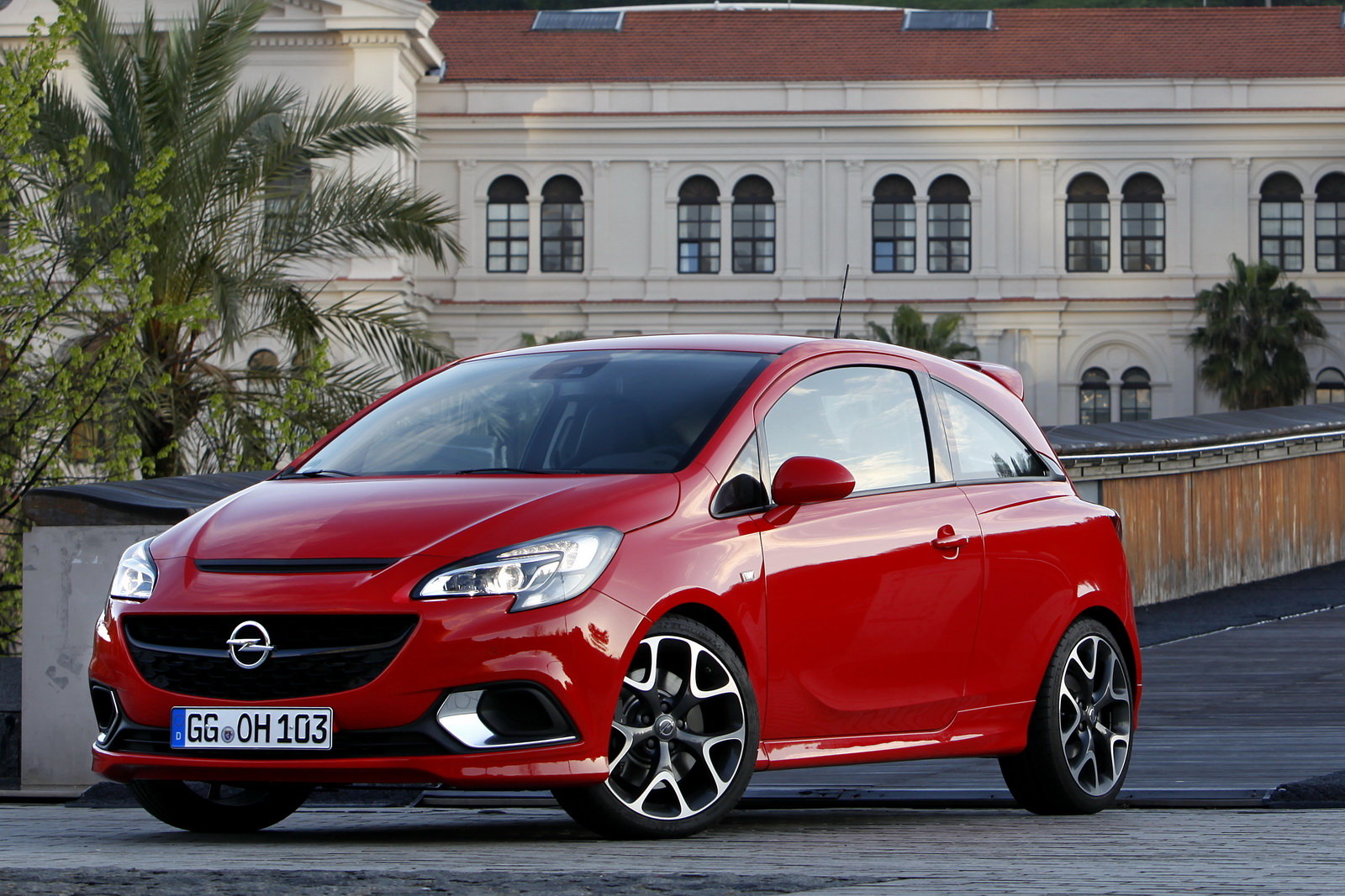 Opel Corsa Prova, Scheda Tecnica, Opinioni E Dimensioni 1.6 Turbo Opc 3 Porte