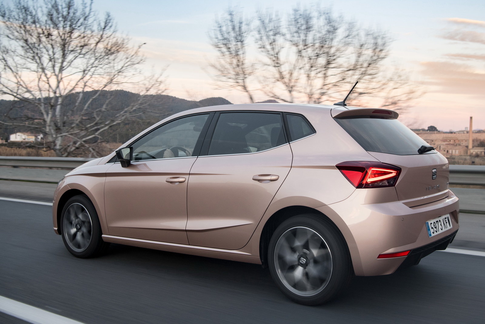 Seat Ibiza prova, scheda tecnica, opinioni e dimensioni 1.0 TGI