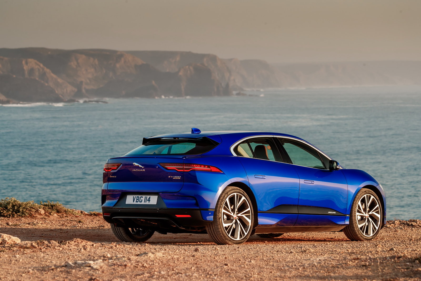 Jaguar I Pace prova scheda tecnica opinioni e dimensioni EV400 HSE AWD alVolante
