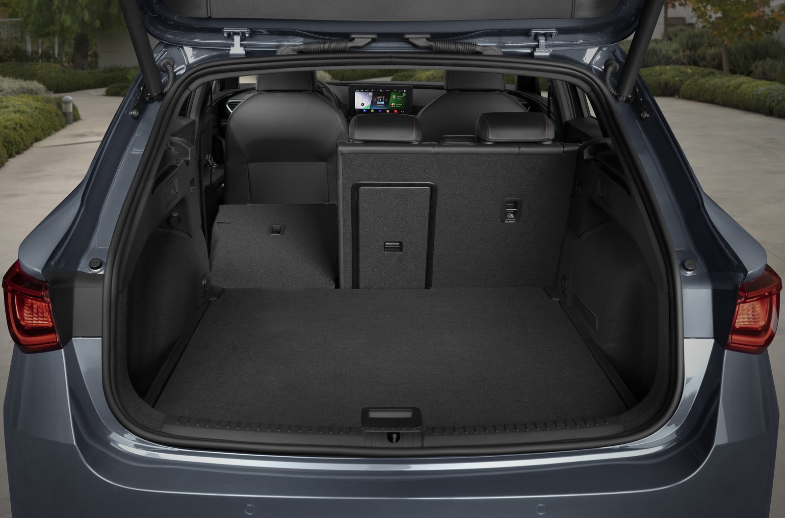 Seat Leon prova, scheda tecnica, opinioni e dimensioni 1.4 e-Hybrid FR DSG  