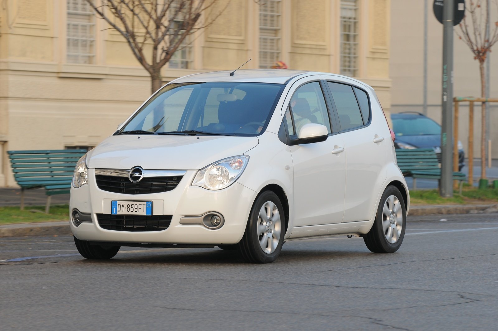 Prova Opel Agila scheda tecnica opinioni e dimensioni 1.2 16V Enjoy  Automatica 