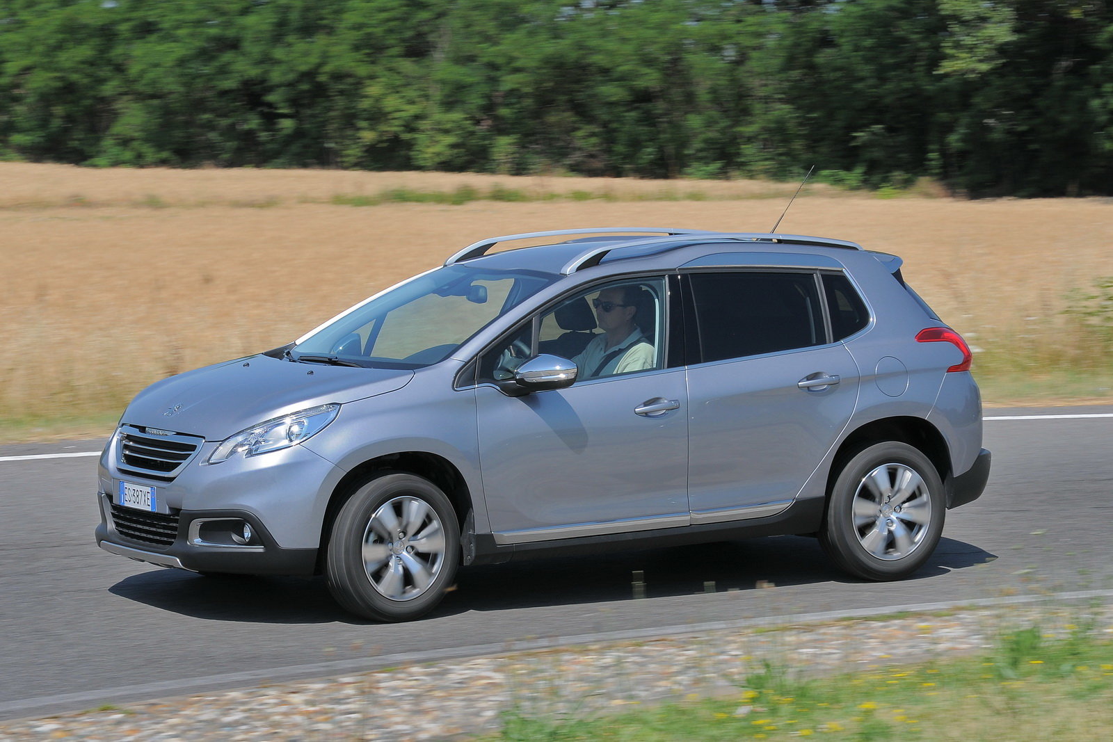 Peugeot 2008: prova, prezzo, interni, consumi