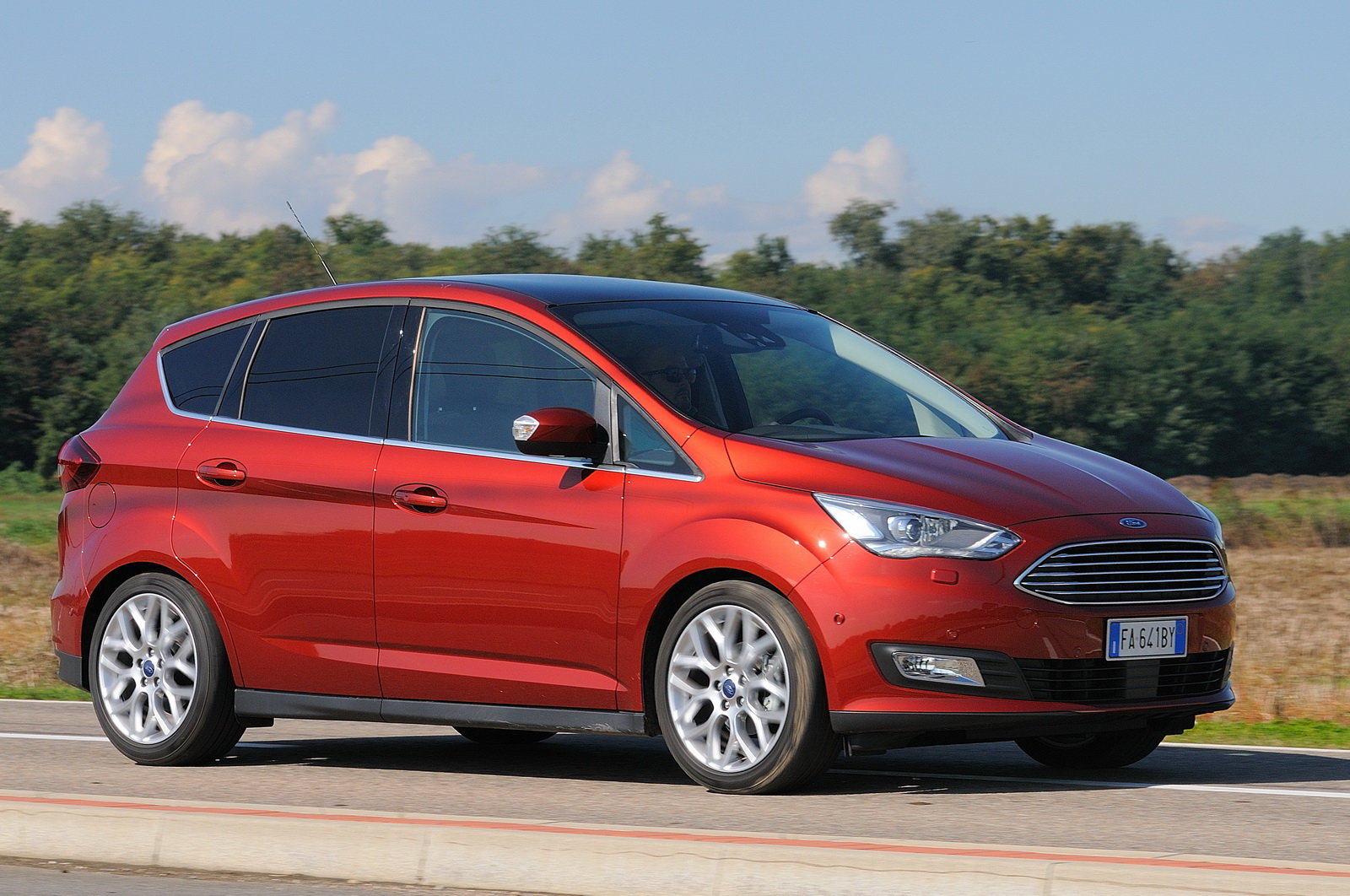 Prova Ford C Max Scheda Tecnica Opinioni E Dimensioni 1 5 Tdci 1 Cv Titanium X