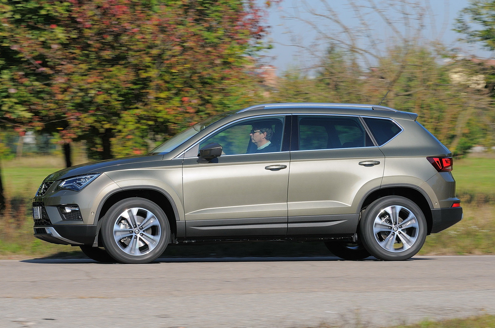 Prova Seat Ateca Scheda Tecnica Opinioni E Dimensioni 1.6 Tdi Advance