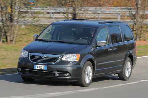 Prova Lancia Voyager 2.8 CRD 163 CV Gold