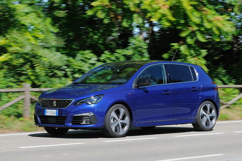 Prova Peugeot 308 1.2 PureTech Turbo 130 CV GT Line EAT6