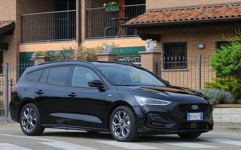 Prova Ford Focus Wagon 1.0 EcoBoost Hybrid 125 CV ST-Line X Powershift