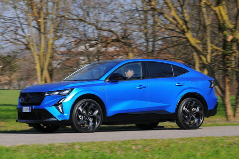 Prova Renault Rafale 1.2 E-Tech atelier Alpine 4x4