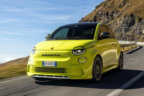 abarth 500e 1 scorpionissima