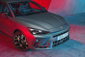 cupra leon 1 1 4 e hybrid 204 cv dsg