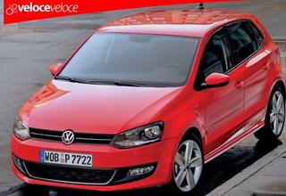 Polo sale rossa macchina