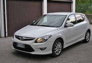 Prova Hyundai I30 1 6 Crdi 90 Cv 6m Comfort Dpf Cuochino