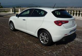 Prova Alfa Romeo Giulietta 1 4 Turbo 120 Cv Progression Gpl