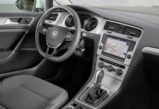 Recensione Volkswagen Golf opinioni prova auto lettore